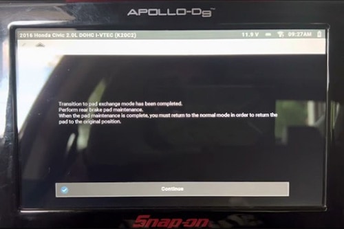 Close up image of the Snap-On Apollo-D9 scanner. Concept image of “Diagnostics Tools: A Nifty Way to Diagnose & Repair Hondas” | Enright Automotive in Alexandria, OH.